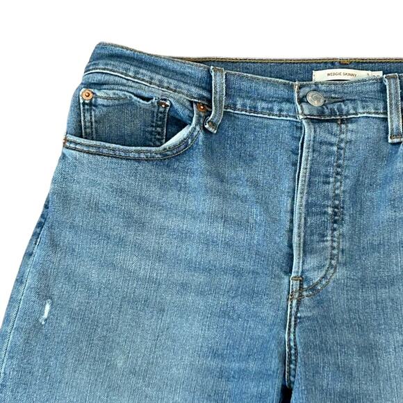 Levi's Wedgie Fit High Rise Skinny Jeans Blue Spice Medium Wash Raw Hem Sz 32 - Picture 3 of 7